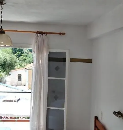 Aggelos Kefalonia Lassi * ラッシ