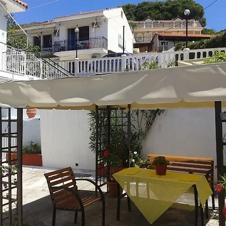 Aggelos Kefalonia Lassi