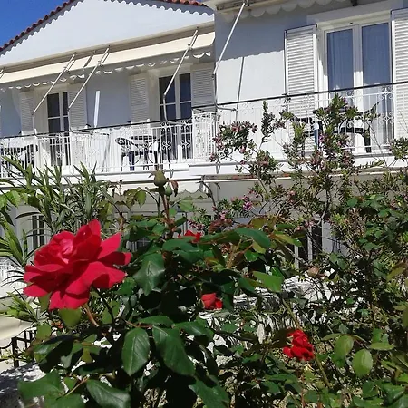 Aggelos Kefalonia Lassi * Lassi (Kefalonia)